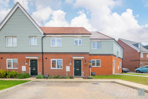 Finch Road, Attleborough 3 bed terraced house for sale