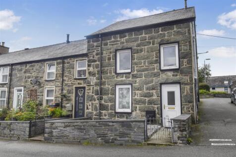 Heol Maenofferen, Blaenau Ffestiniog 4 bed end of terrace house for sale