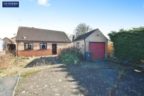 Grammar School Walk, Scunthorpe 2 bed detached bungalow for sale