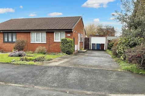 Fleetwood Drive, Southport PR9 2 bed semi