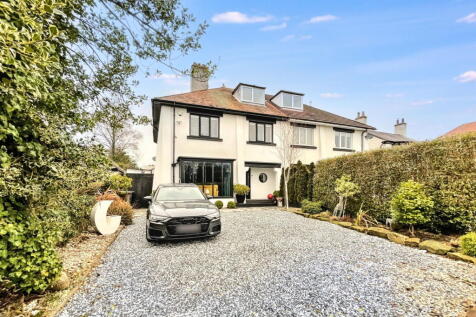 372 Liverpool Road, Southport PR8 5 bed semi