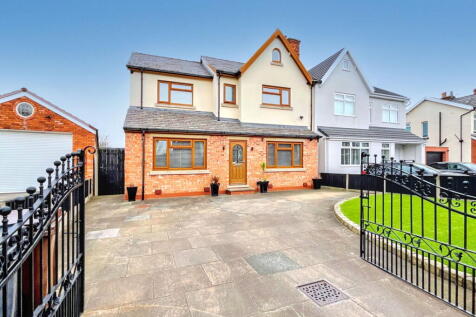 5 bedroom semi-detached house for sale