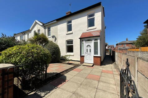 Milton Street, Southport PR9 2 bed end of terrace house for sale
