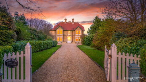 Thorney 6 bed detached house for sale