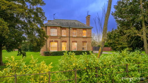 7 bedroom detached house for sale