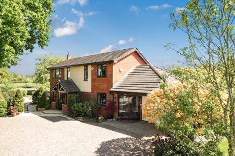 Whittington, Oswestry. 3 bed house for sale
