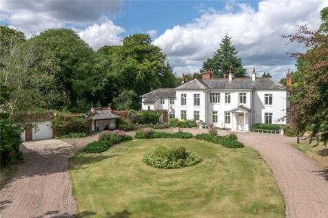 London Road North, Poynton... 7 bed detached house for sale