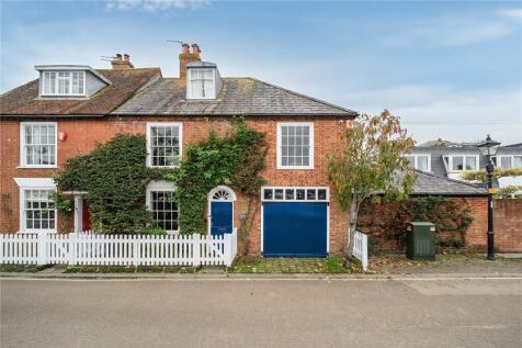 Halyards Cottage, Quay Road... 4 bed semi