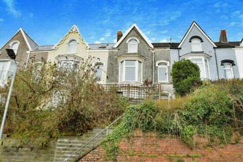 Studio flat for sale