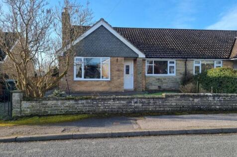 3 bedroom semi-detached bungalow for sale