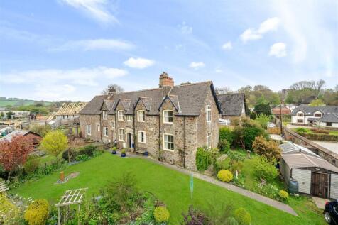 North Street, North Tawton 2 bed terraced house for sale