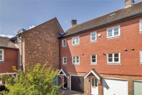 3 bedroom mews property for sale