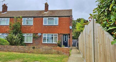 2 bedroom maisonette for sale