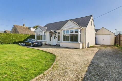 Black Bourton Road, Carterton... 3 bed detached house for sale