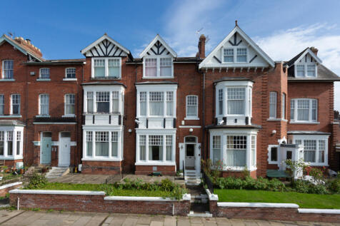 Albemarle Road, York, YO23 6 bed terraced house for sale