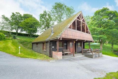Llanfynydd Road, Carmarthen... 3 bed detached house for sale