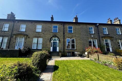 Heath Avenue, Savile Park, Halifax 5 bed terraced house for sale