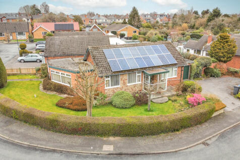 2 bedroom detached bungalow for sale