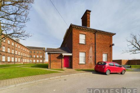 2 bedroom flat for sale