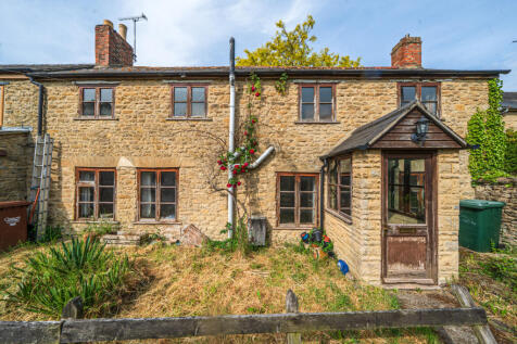 2 bedroom cottage for sale