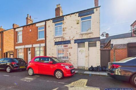 2 bedroom end of terrace house for sale