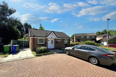 Givendale Drive, Manchester, M8 2 bed detached bungalow for sale