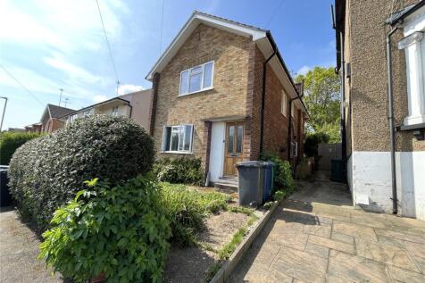 Warwick Road, Hertfordshire EN5 1 bed maisonette for sale