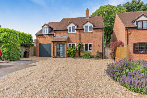 The Laurels, Oxford OX44 5 bed detached house for sale