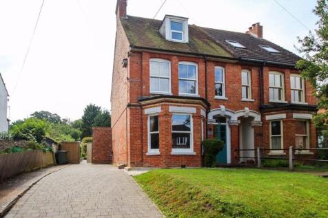 5 bedroom semi-detached house for sale