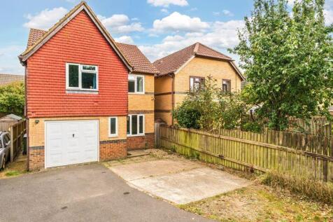 Hawkinge, Folkestone 3 bed detached house for sale