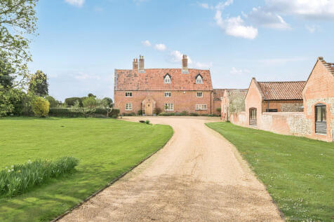 5 bedroom farm house for sale