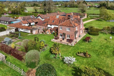 5 bedroom farm house for sale
