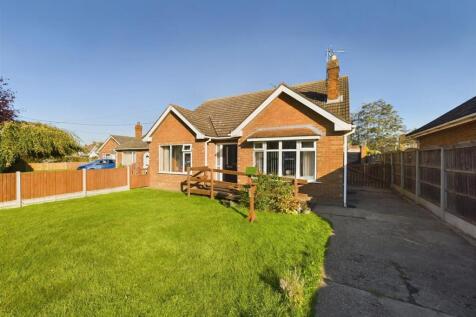 3 bedroom detached bungalow for sale