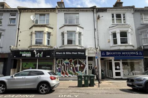 6 bedroom property for sale