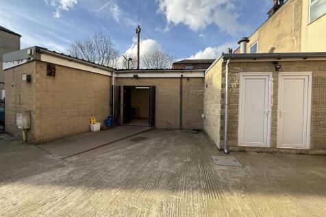 Huddersfield Road (off Tesco... Property for sale
