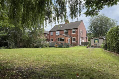 2 bedroom semi-detached house for sale