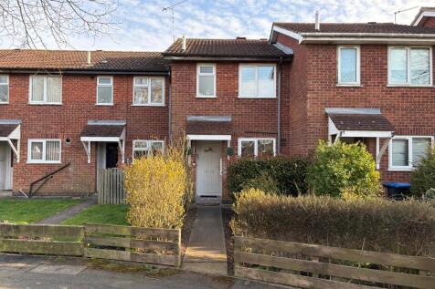 2 bedroom town house for sale