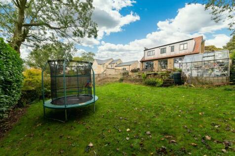 Thorncliffe, Far Bank, Shelley, HD8 4 bed detached house for sale