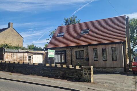Thorncliffe, Far Bank, Shelley, HD8 4 bed detached house for sale