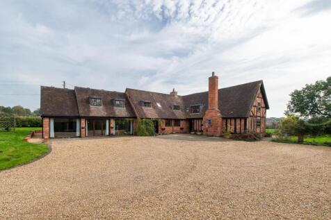 5 bedroom detached house for sale