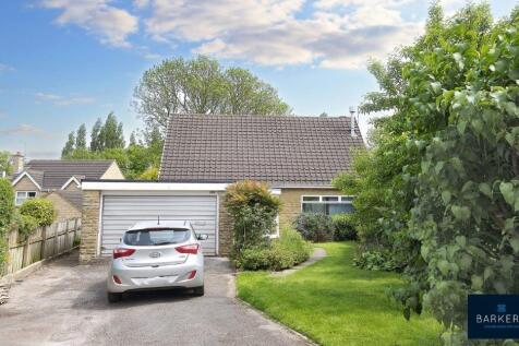 Smithies Moor Lane, Birstall 3 bed detached house for sale