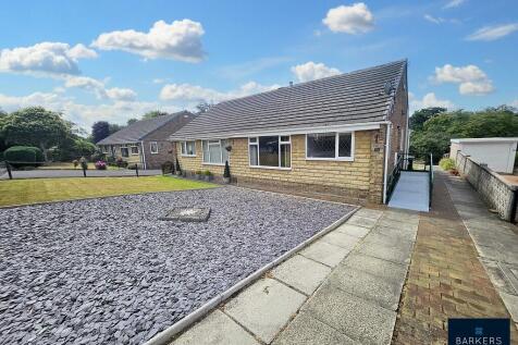 1 bedroom semi-detached bungalow for sale