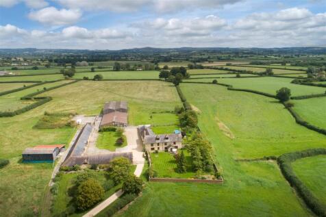 5 bedroom farm house for sale