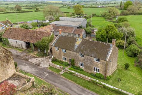 6 bedroom farm house for sale