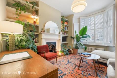 Walford Road, London, N16 1 bed flat for sale