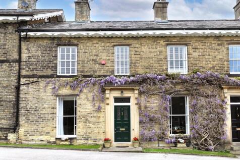 4, Whinney Field, Skircoat Green... 5 bed terraced house for sale