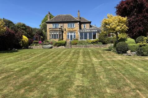 87, Bramley Lane Hipperholme... 4 bed detached house for sale