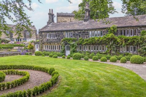 6 bedroom detached house for sale
