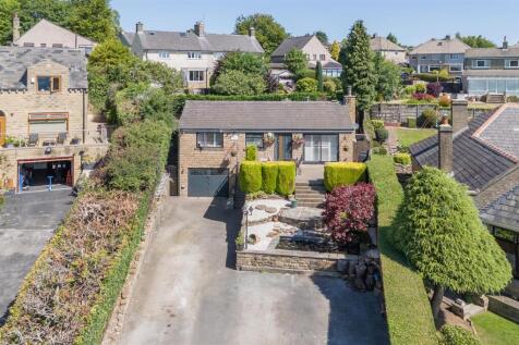 Newlands Road, Halifax 3 bed detached bungalow for sale