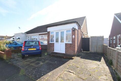 Hawthorn Road, Great Clacton, Clacton... 2 bed semi